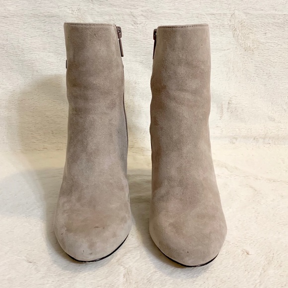 Saks Ankle High Stacked Heeled Boot - Picture 7 of 8